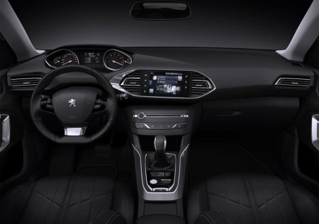 Peugeot 308 SW -  автомобиль года в Европе